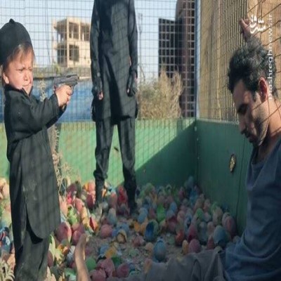 نسل جدیدِ تکفیری‌ها: کودکانی با سلاح و گوشی هوشمند