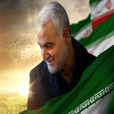 مرور 6 اثر که سردار شهیدسلیمانی بر آن‌ها یادداشت نوشته است.