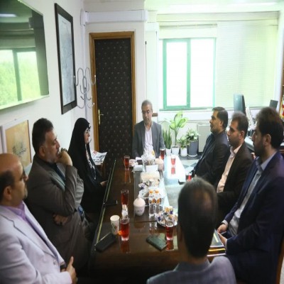 رسانه ها وجدان بیدار جریان روشنگری در جامعه هستند